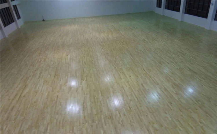 專業(yè)的舞臺(tái)運(yùn)動(dòng)木地板哪個(gè)牌子好？