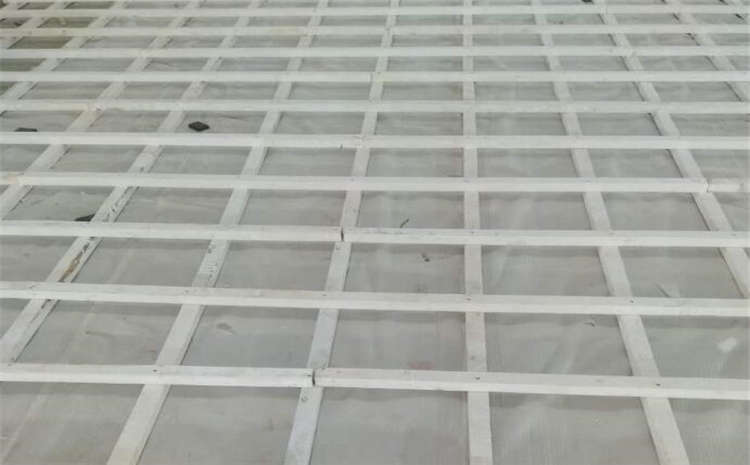 楓木籃球場(chǎng)木地板怎么維修?