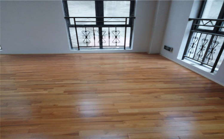 俄勒岡松籃球運動地板價格是多少錢？