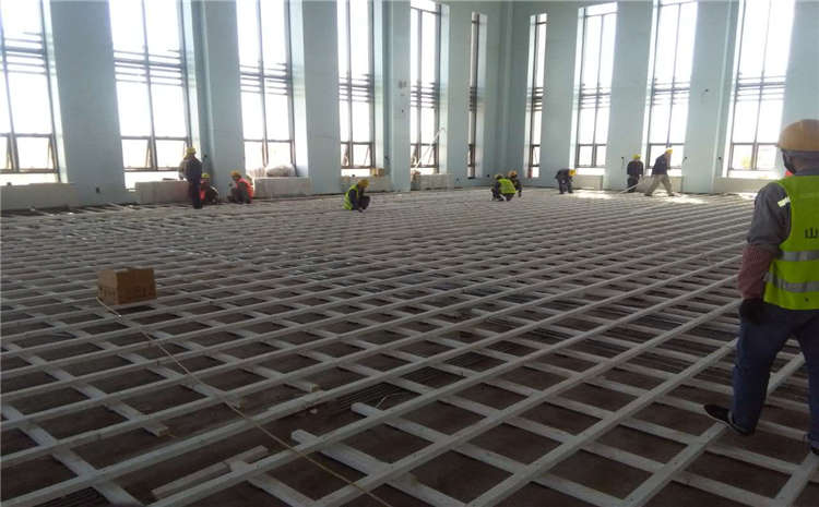 專業的NBA籃球場木地板一般多少錢?