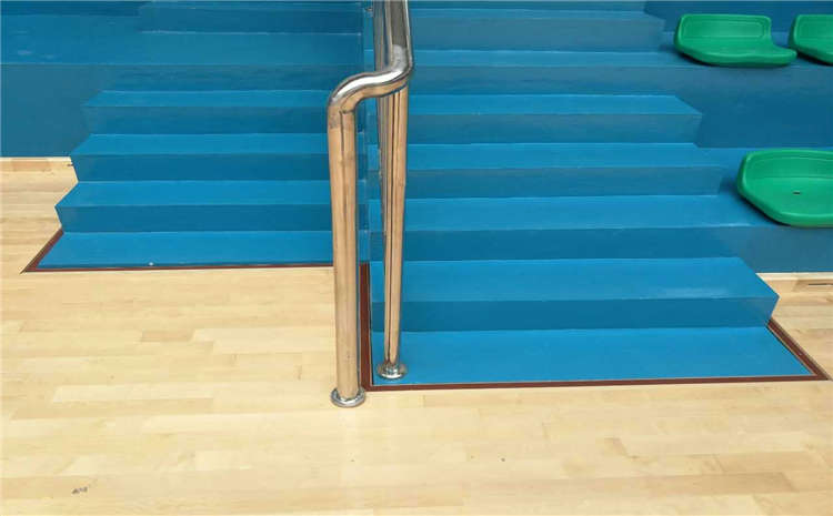 楓樺木籃球場木地板一般多少錢？