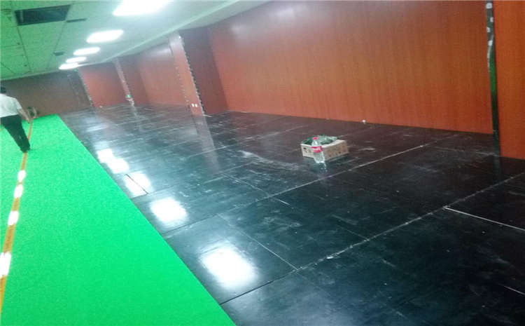 22厚NBA籃球場木地板每平米價格