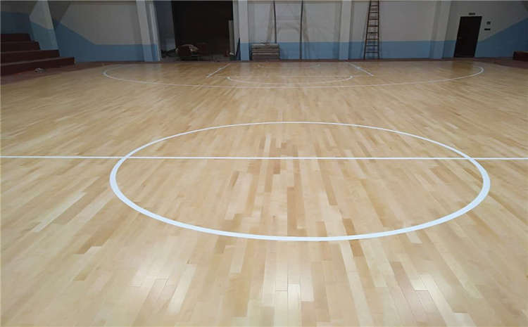 主輔龍骨結(jié)構(gòu)體育木地板廠家去哪找？