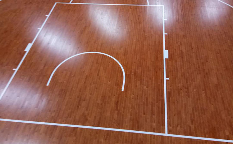 怎么保養？體育運動地板楓木
