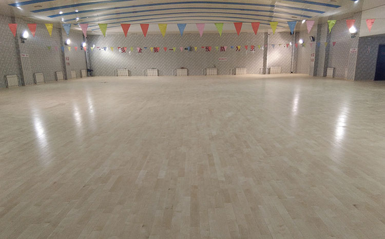 楓木運動籃球地板報價