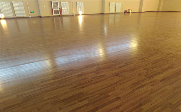 指接板籃球館木地板廠家哪家好?