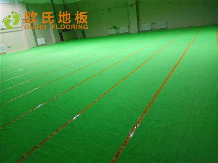 北京門頭溝上悅居配套中學籃球館木地板