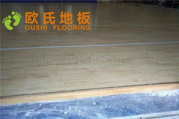 浙江臺(tái)州市曼巴籃球館木地板案例