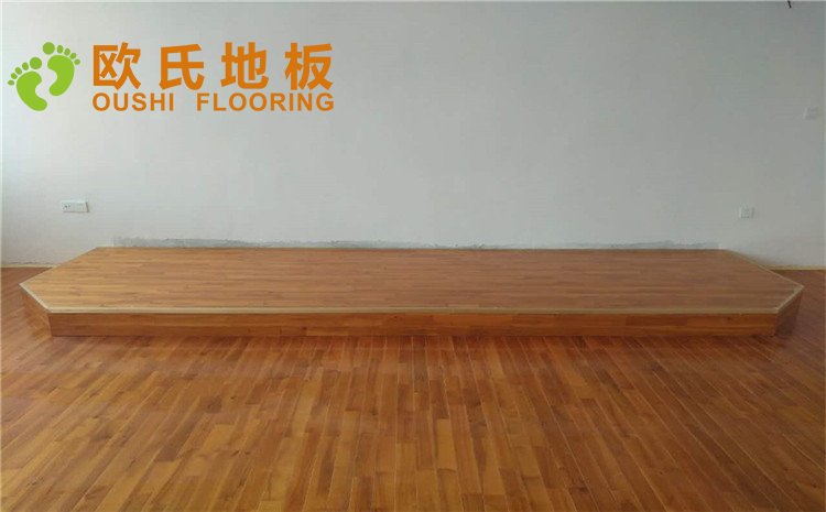 江西鷹潭第五中學舞蹈室木地板案例