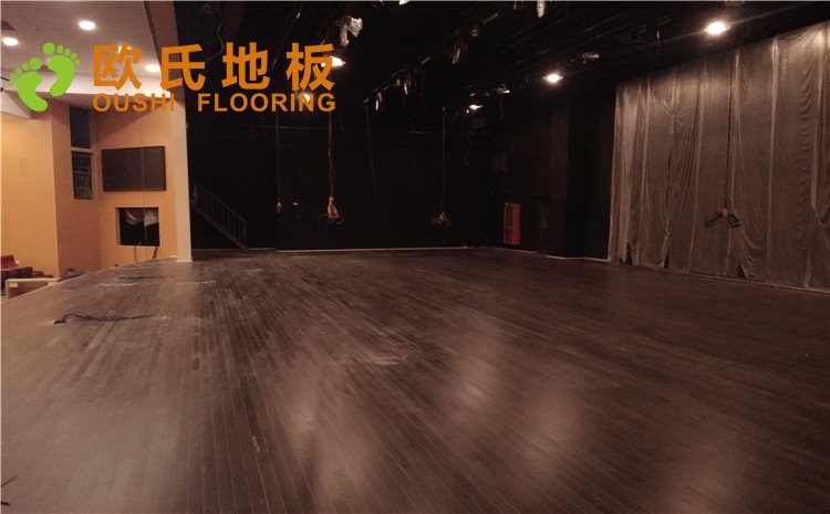 河北唐山師范學院舞臺木地板圖片
