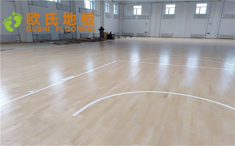 佳木斯市同江消防隊(duì)籃球館木地板項(xiàng)目—?dú)W氏實(shí)木運(yùn)動(dòng)地板
